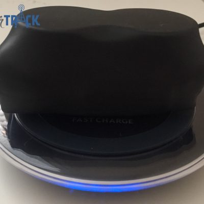 Localizador GPS Mister Track cargando
