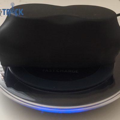 Localizador GPS Mister Track cargando